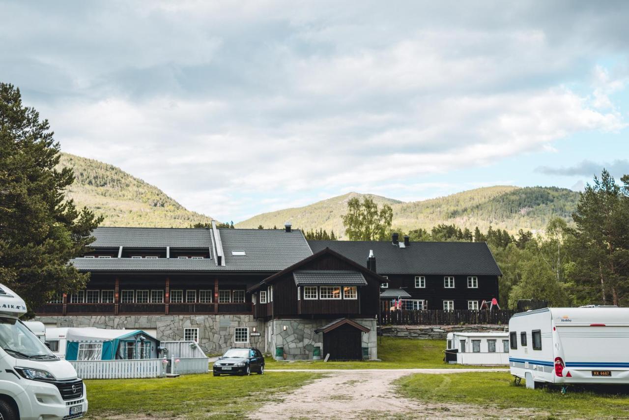 ホテル Toftemo Turiststasjon Dovre エクステリア 写真